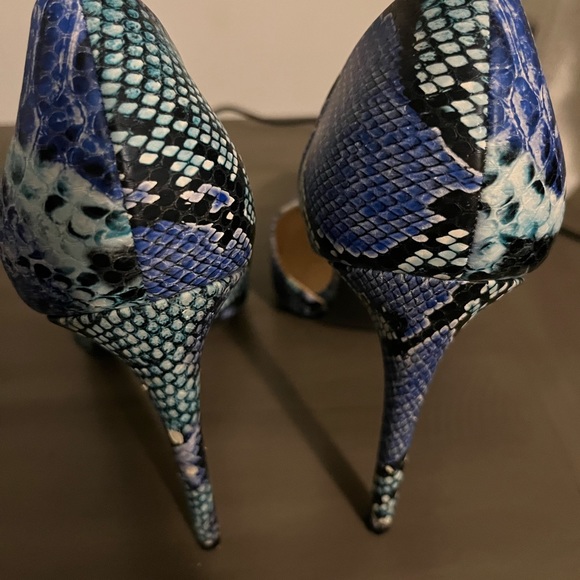 Size 10 Just Fab heels - Picture 3 of 3